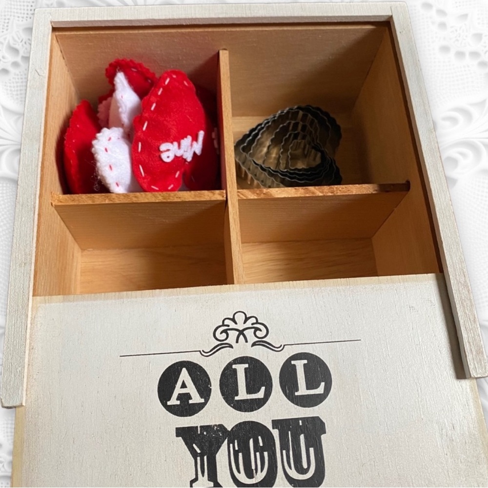 Beatles Love Wood Box Hearts Cookie Cutters Valentine’s Day Keepsake - Picture 3 of 8